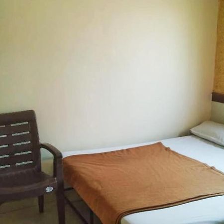 Hotel Sai Darshan Shirdi Room photo